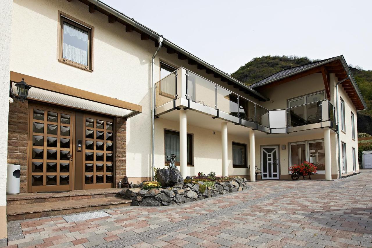 Hotel & Restaurant Krone Kestert Exterior photo